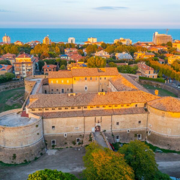 pesaro-rocca costanza