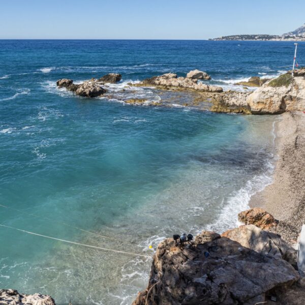 balzi-rossi-spiaggetta-liguria