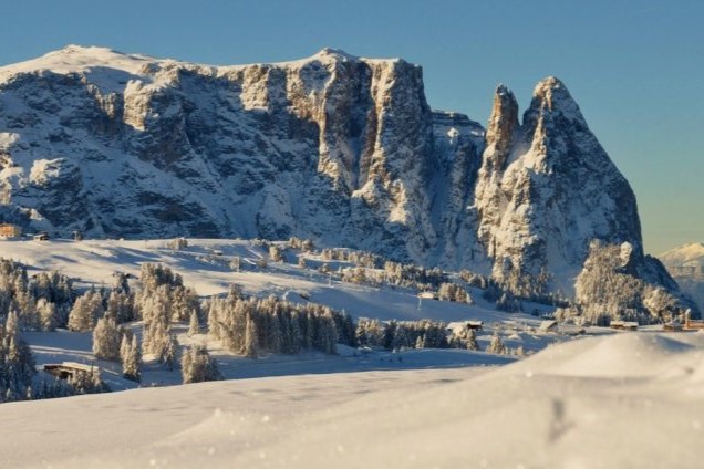Escursioni-alpe-siusi-innevata-copertina